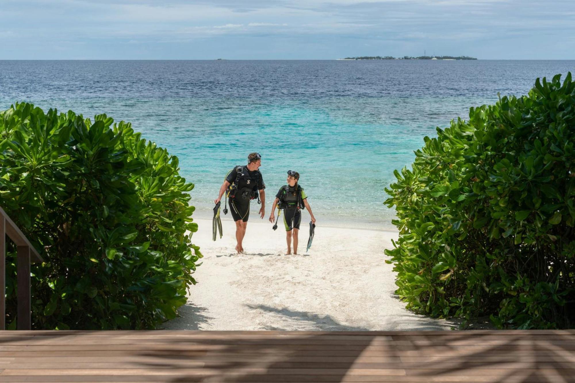 The St. Regis Maldives Vommuli Resort Hulhudheli Exterior foto